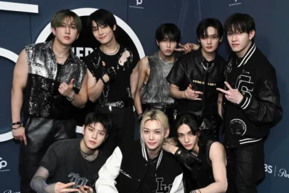 Stray Kids