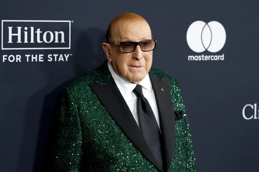 Clive Davis dead