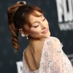 Ariana Grande petal
