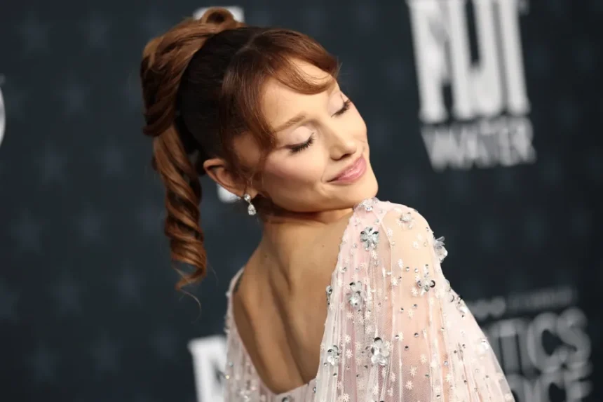 Ariana Grande petal